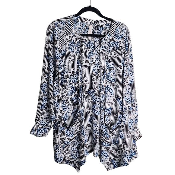 Melissa McCarthy top striped Butterfly thin lightweight tie v-neck NWT 1X - Picture 1 of 6